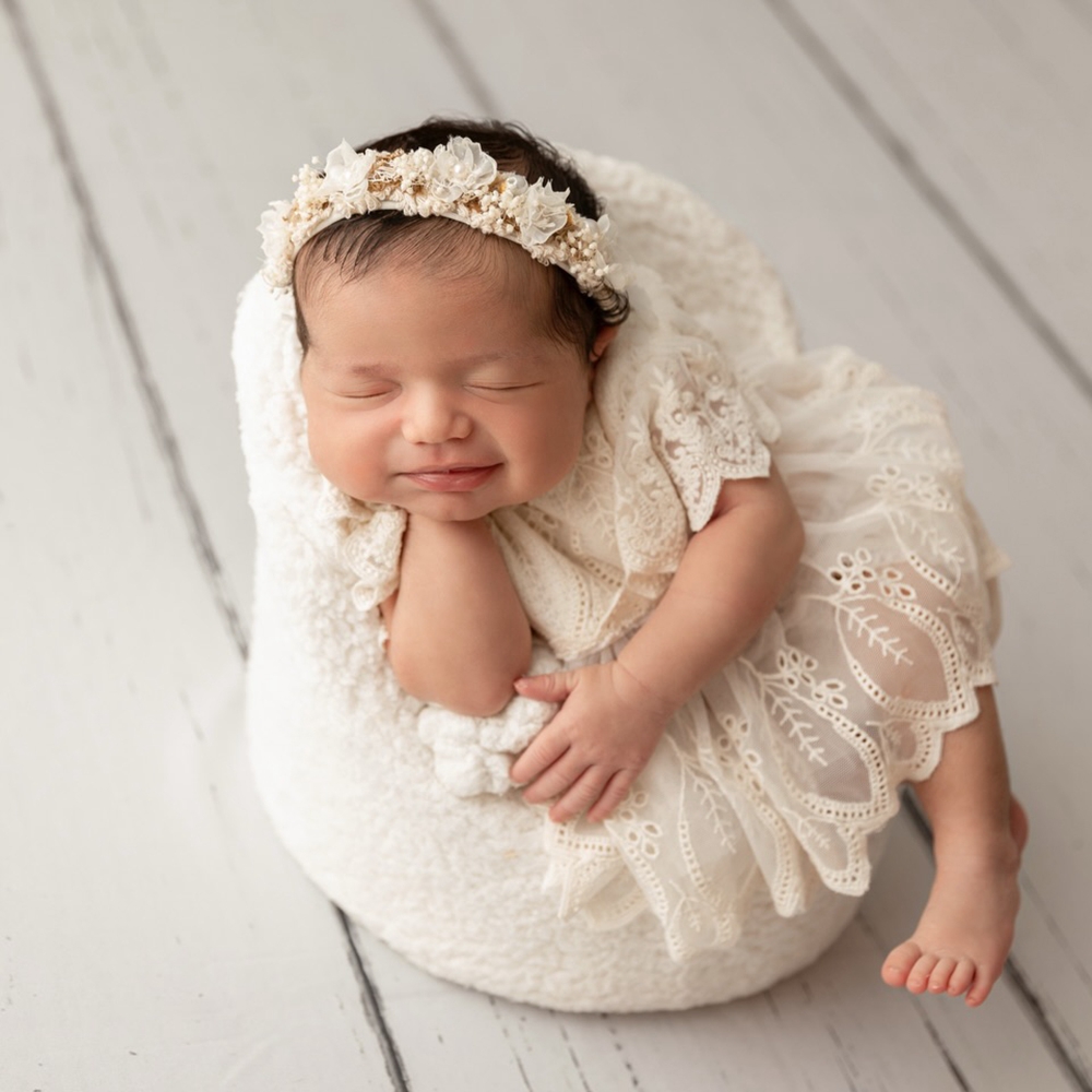 Embroidery Studio - Accessori Professionali per Fotografia Neonatale, Tutina