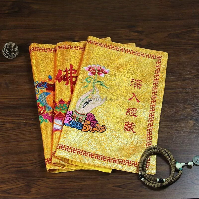Copertura in Tessuto Satinato  - Embroidery Cloth recensione e prezzo