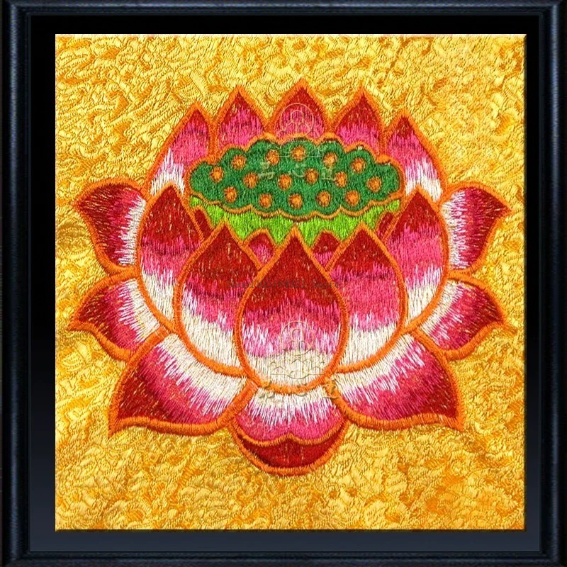 Copertura in Tessuto Satinato  - Embroidery Cloth recensione e prezzo