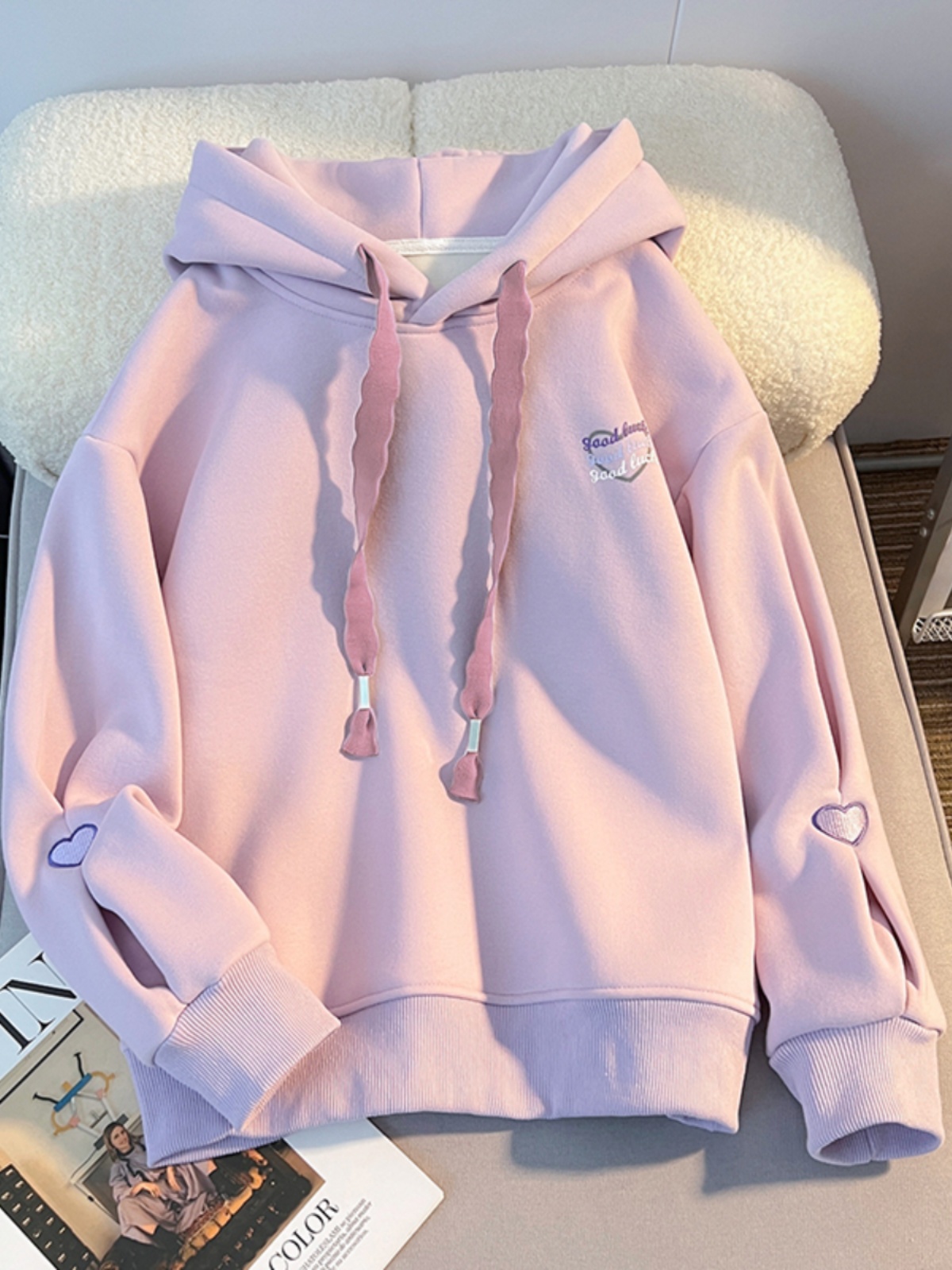 Felpa con Cappuccio Spessa da  - Embroidery Design Love recensione e prezzo