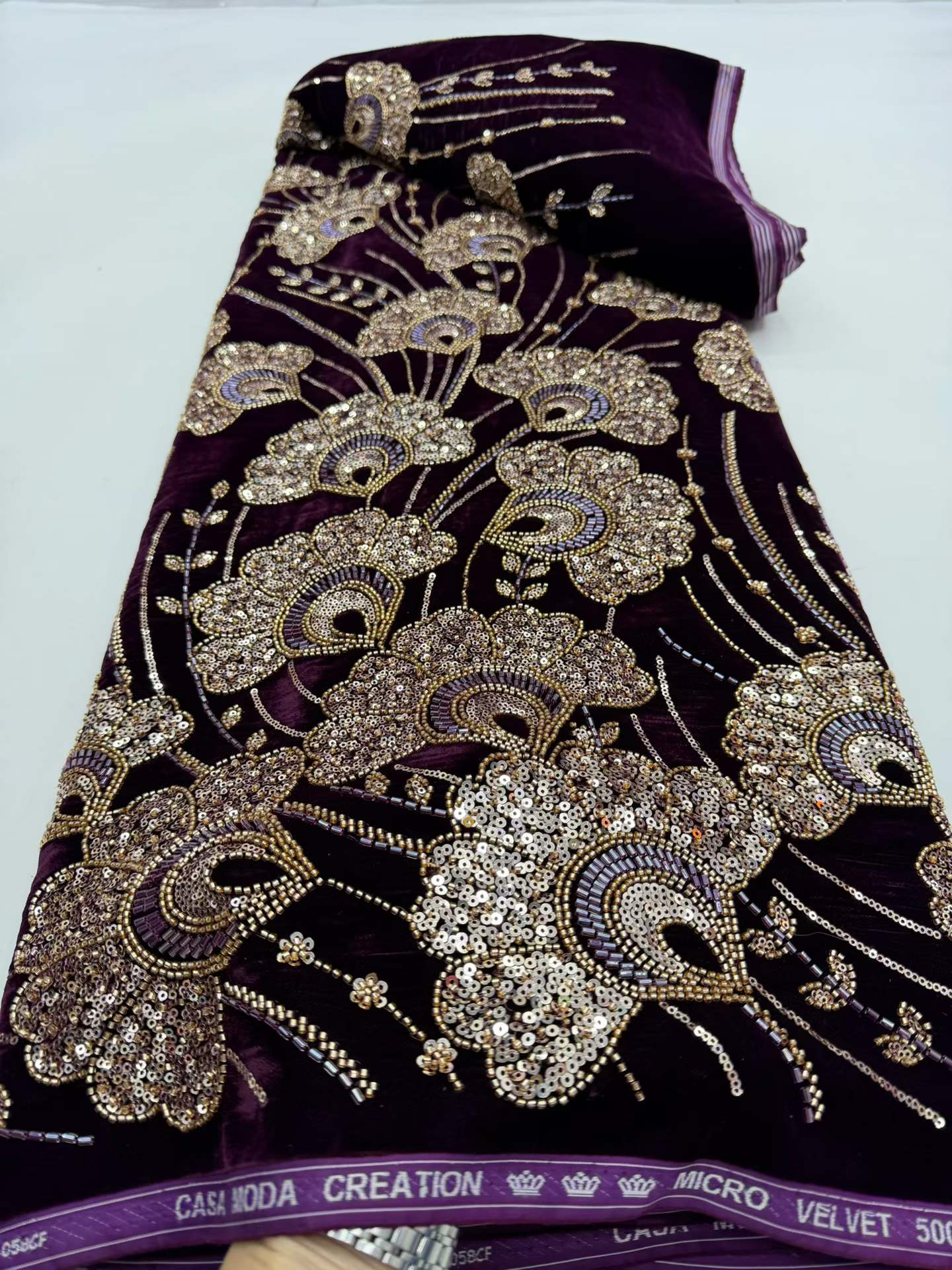 Tessuto in Velluto Francese Ni - Velvet Fabric Embroidery recensione e prezzo