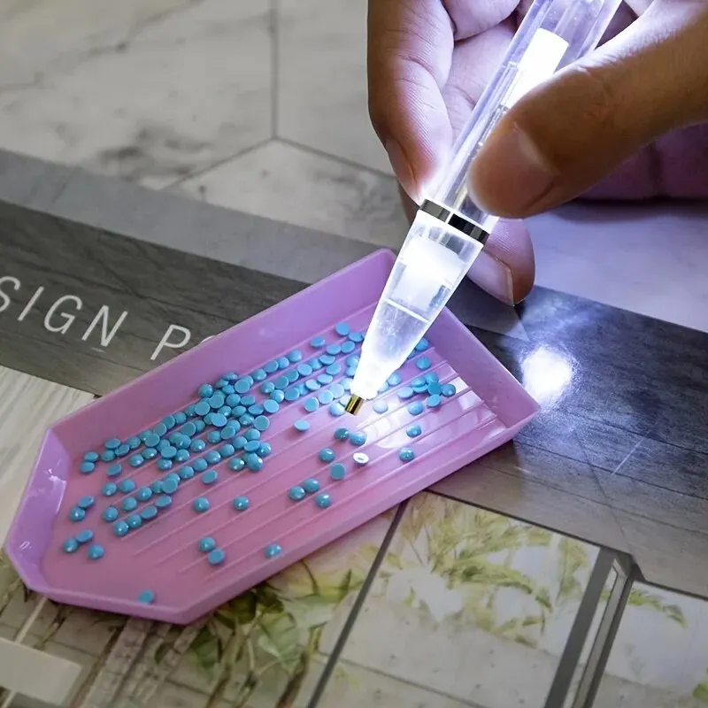 Penna LED per Diamond Painting - Embroidery X Stitch recensione e prezzo