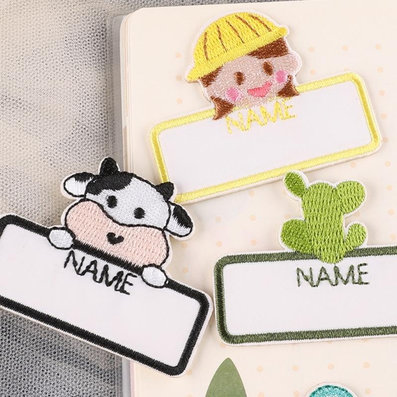 Toppe con ricamato 9 pezzi Ade - Embroidery Names recensione e prezzo