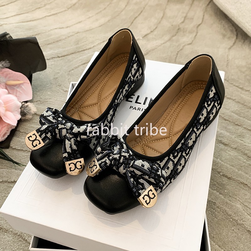 Comode scarpe singole da donna - Embroidery Print recensione e prezzo