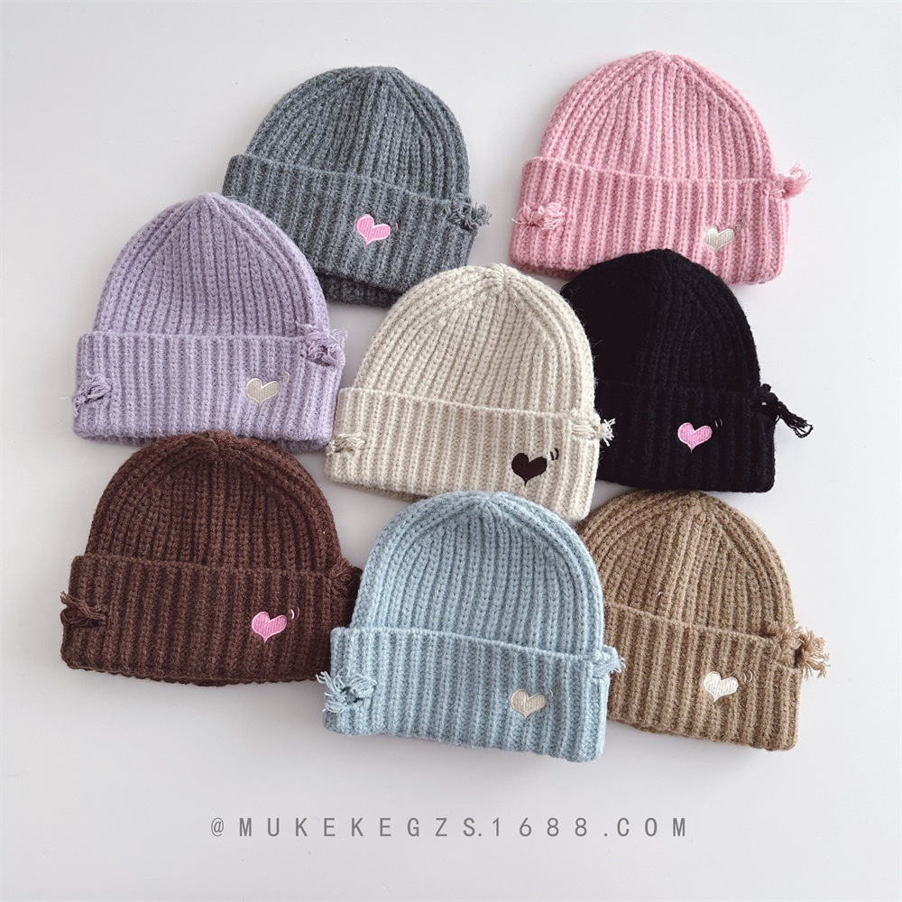 Nuovo cappello lavorato a magl - Embroidery Design Love recensione e prezzo