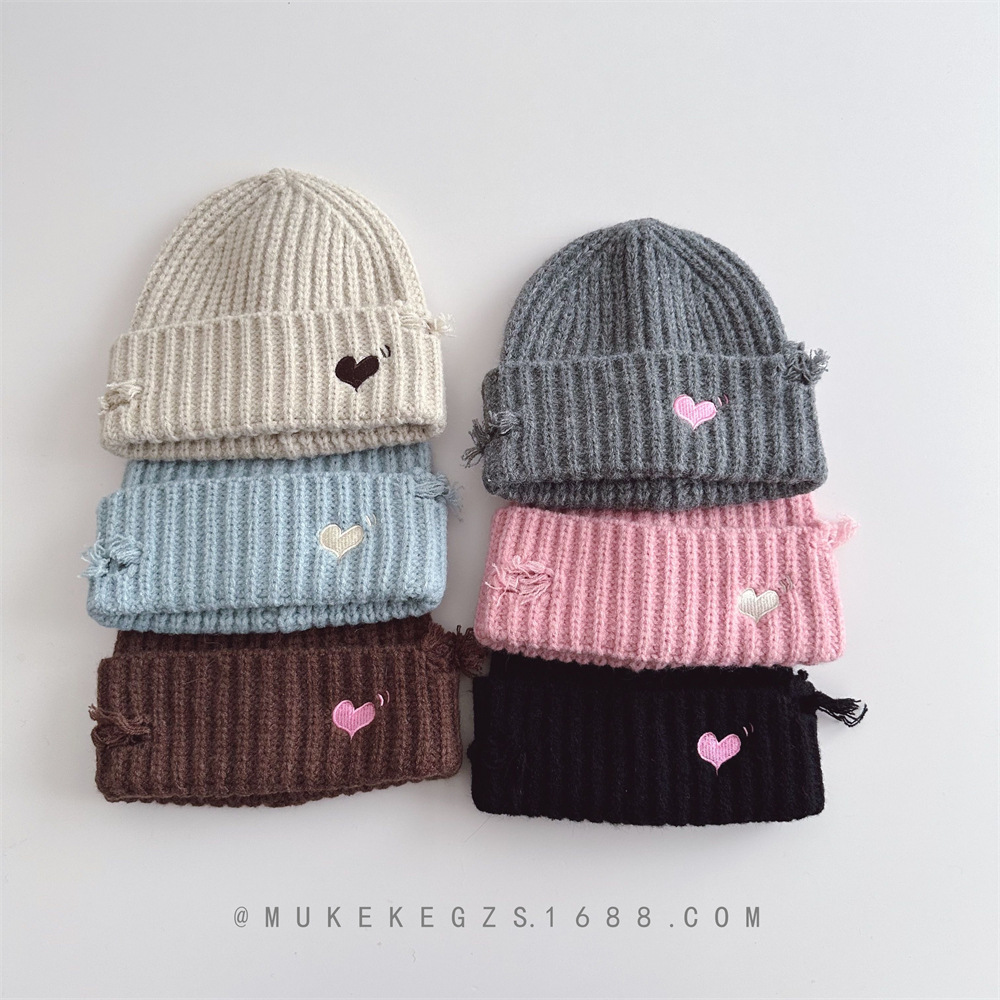 Nuovo cappello lavorato a magl - Embroidery Design Love recensione e prezzo