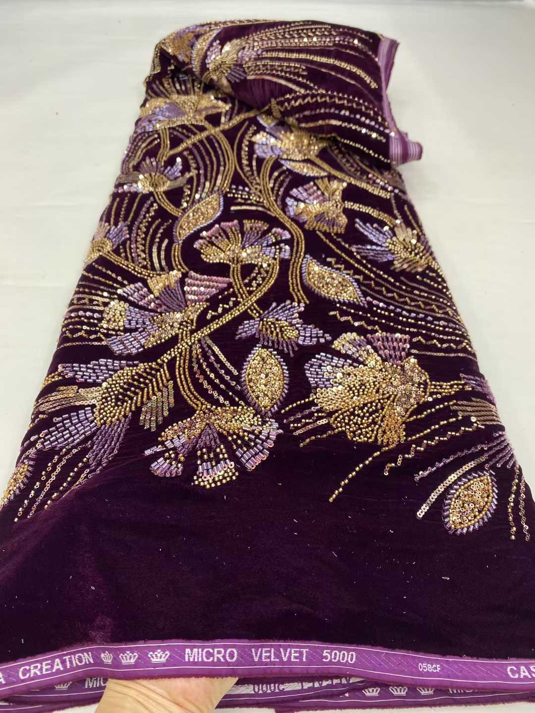 Nuovi Arrivi 2026: Tessuti in  - Velvet Fabric Embroidery recensione e prezzo