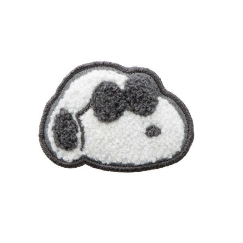 Simpatico Distintivo Ricamato  - Embroidery Stitches recensione e prezzo